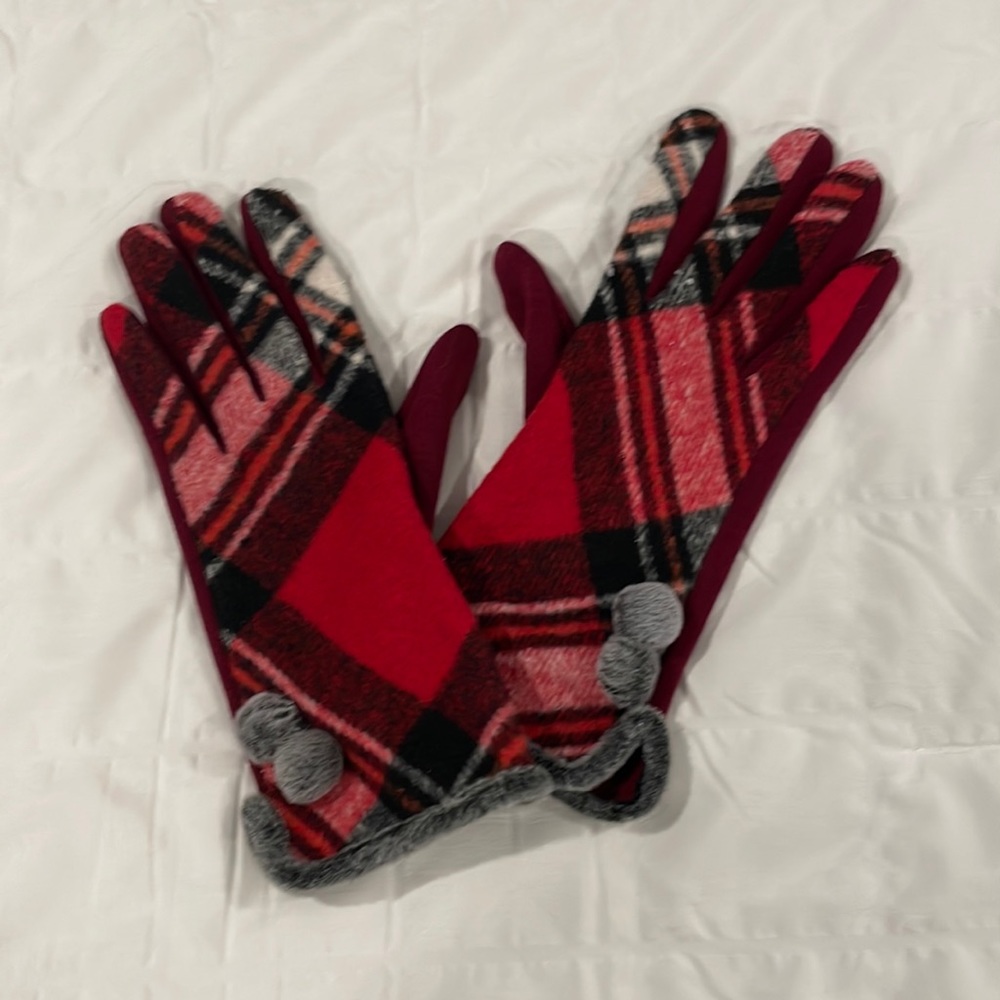 Festive holiday gloves